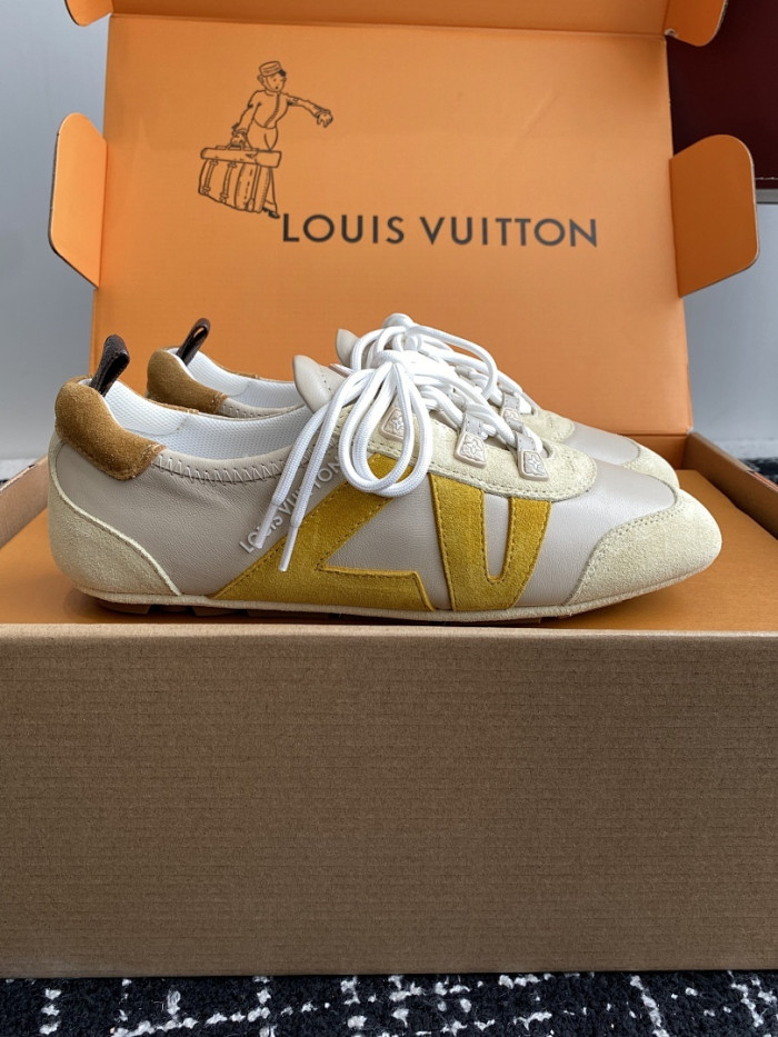 LOU1VTON SNEAKER