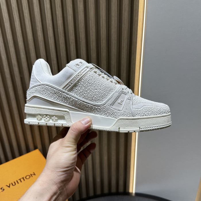 LOU1VTON SNEAKER