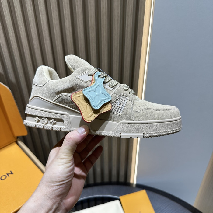 LOU1VTON SNEAKER