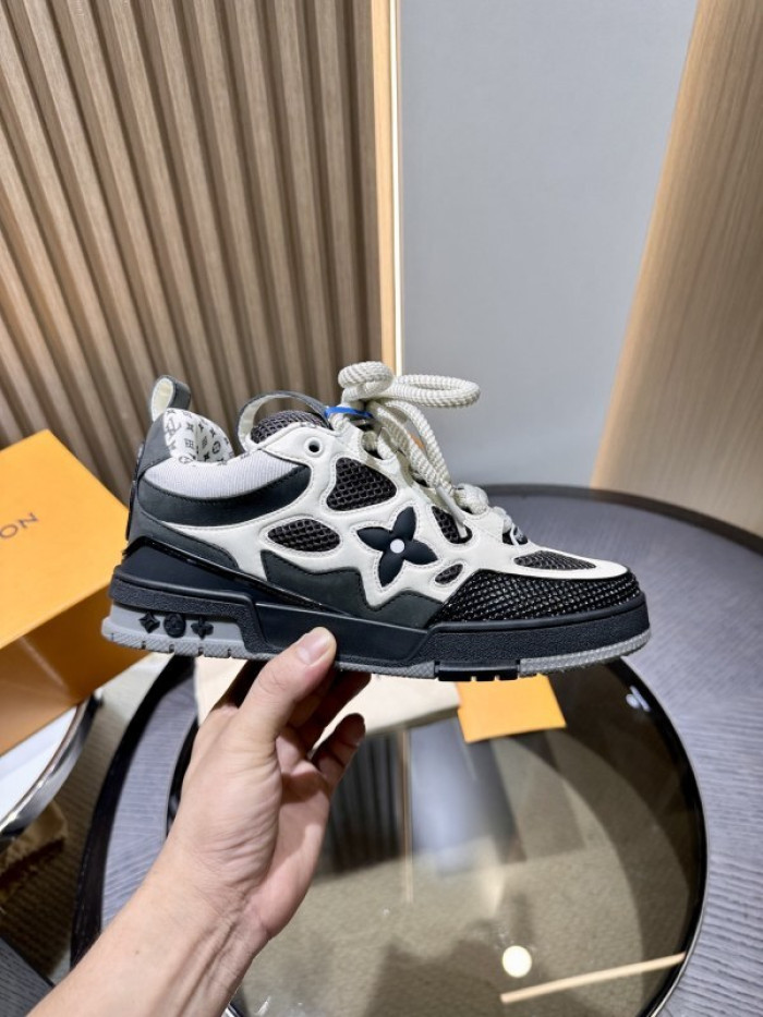 LOU1VTON SNEAKER