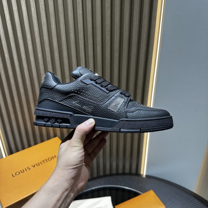 LOU1VTON SNEAKER