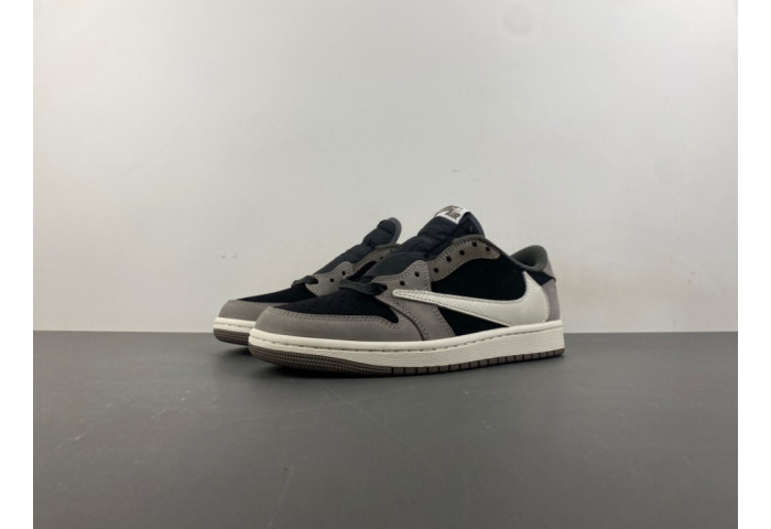 Travis Scott x Air Jordan 1 Low OG DM7866-001