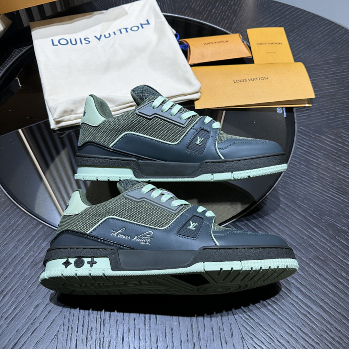 LOU1VTON SNEAKER