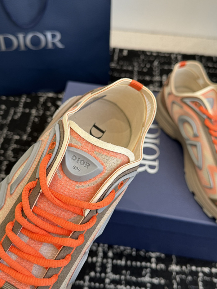 D1OR B30 SNEAKER