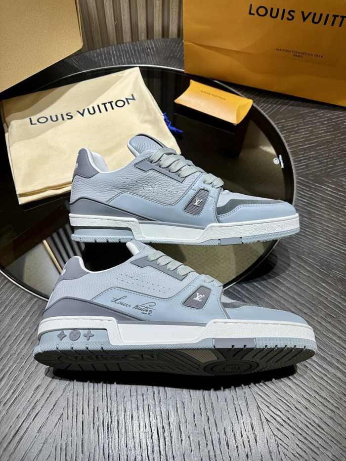 LOU1VTON SNEAKER