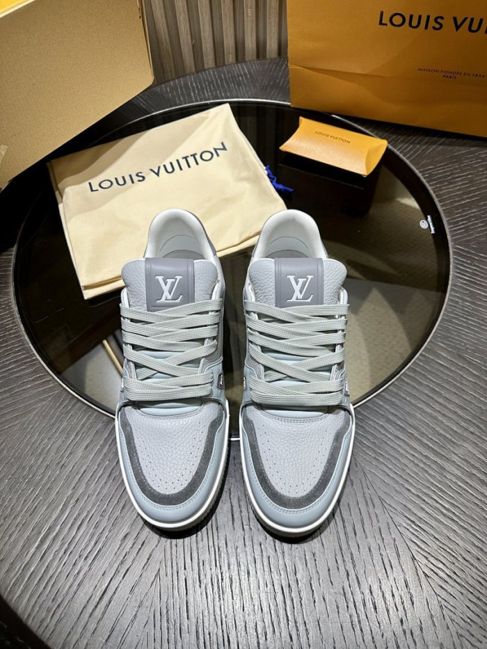 LOU1VTON SNEAKER
