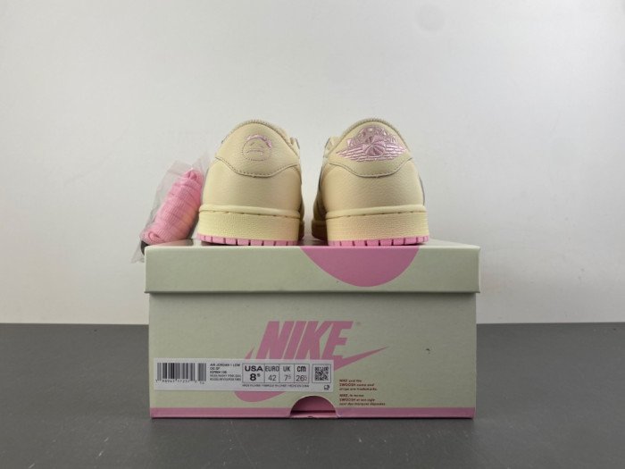 Travis Scott x Air Jordan 1 Low OG IQ7604-100