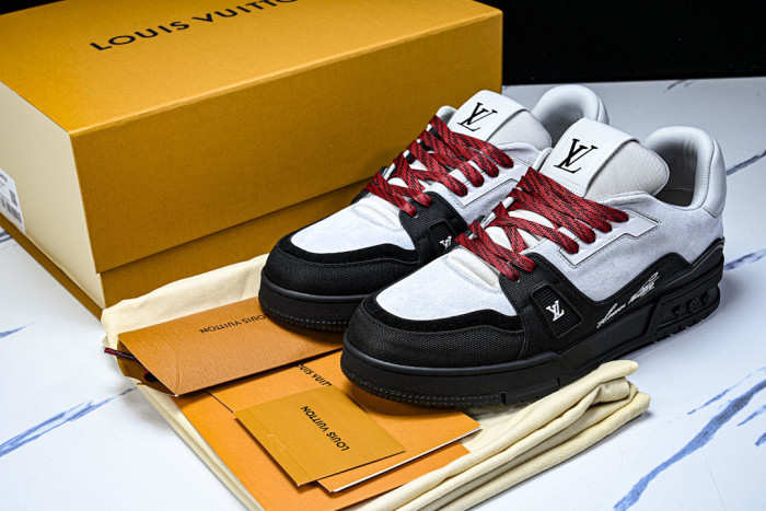 LOU1VTON SNEAKER