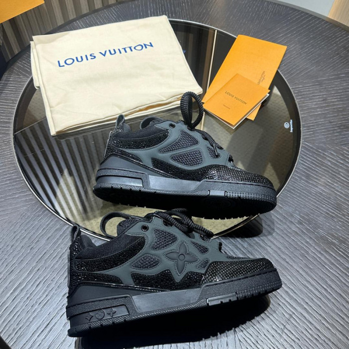 LOU1VTON SNEAKER