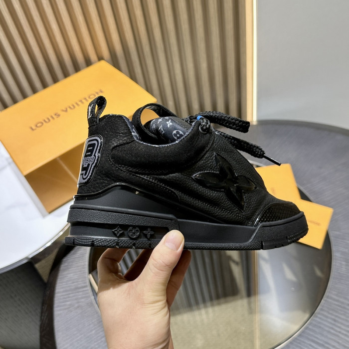 LOU1VTON SNEAKER