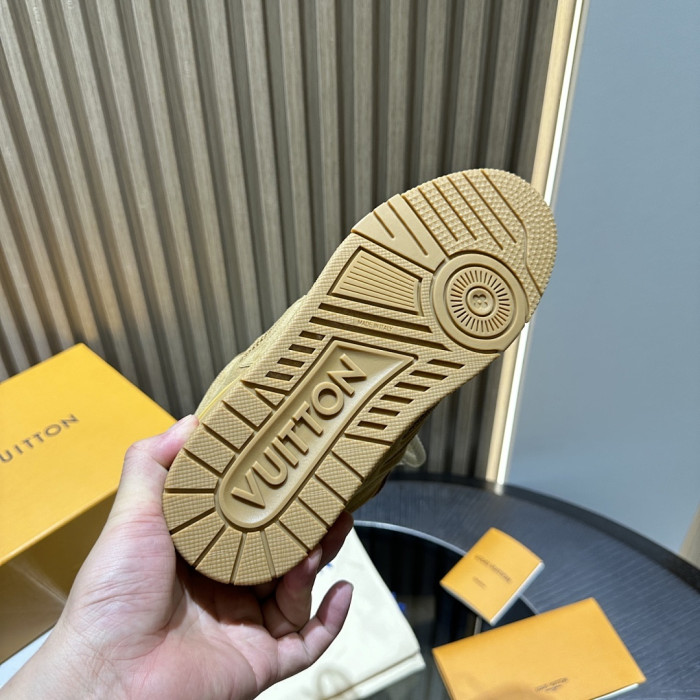 LOU1VTON SNEAKER