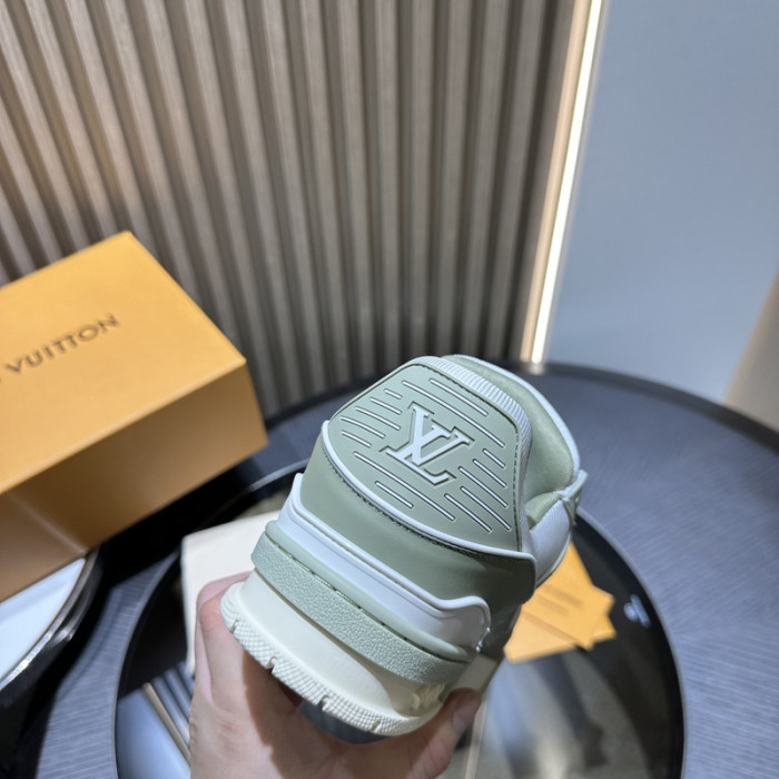 LOU1VTON SNEAKER