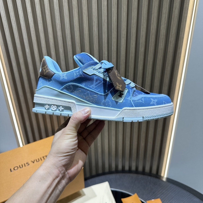 LOU1VTON SNEAKER