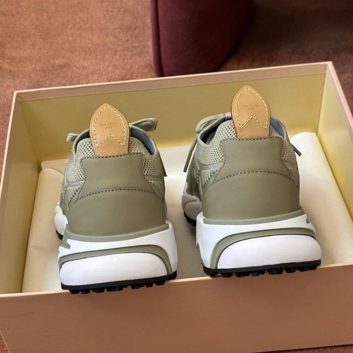 LOU1VTON SNEAKER