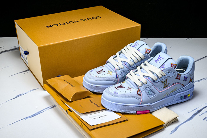 LOU1VTON SNEAKER