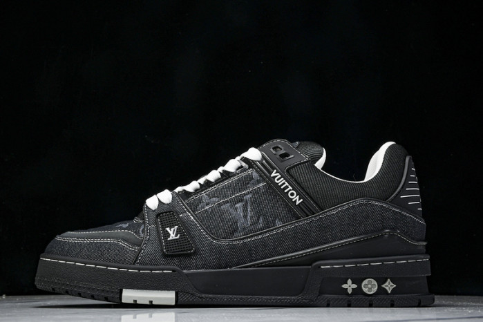 LOU1VTON SNEAKER