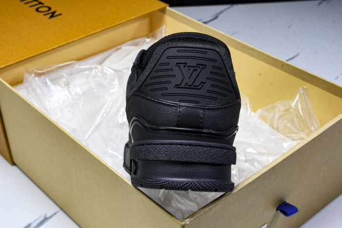 LOU1VTON SNEAKER