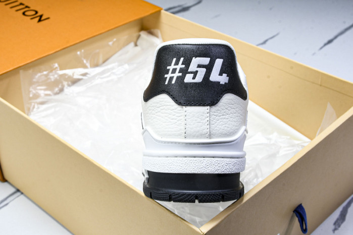 LOU1VTON SNEAKER
