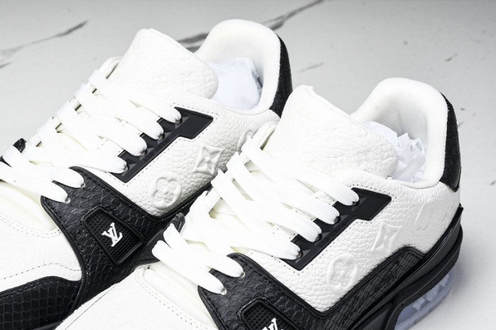 LOU1VTON SNEAKER