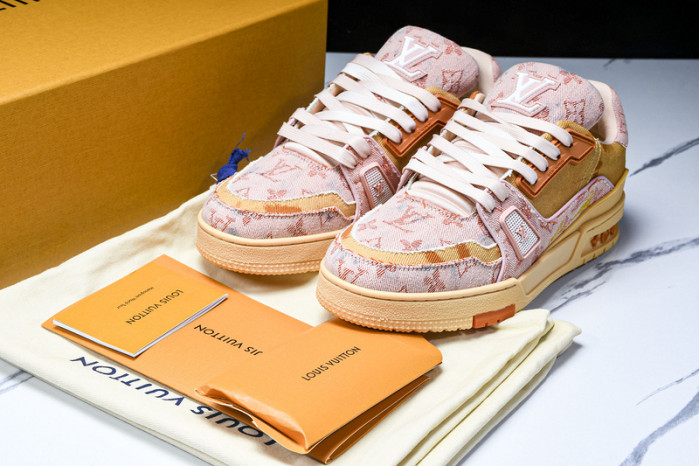 LOU1VTON SNEAKER