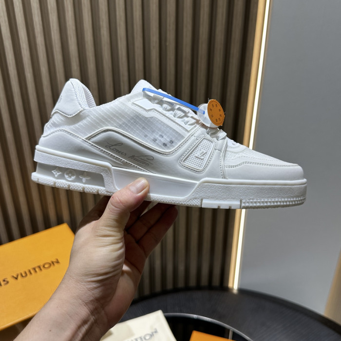 LOU1VTON SNEAKER