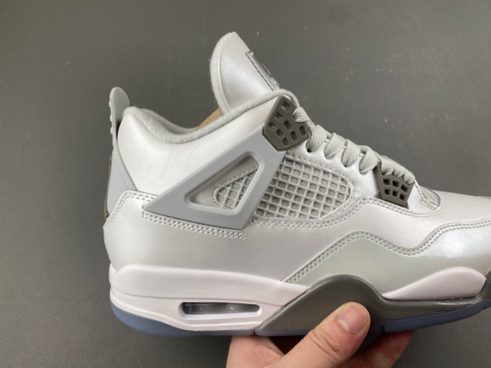 Air Jordan 4 Retro Photon Dust Blue Chill HV4401-014