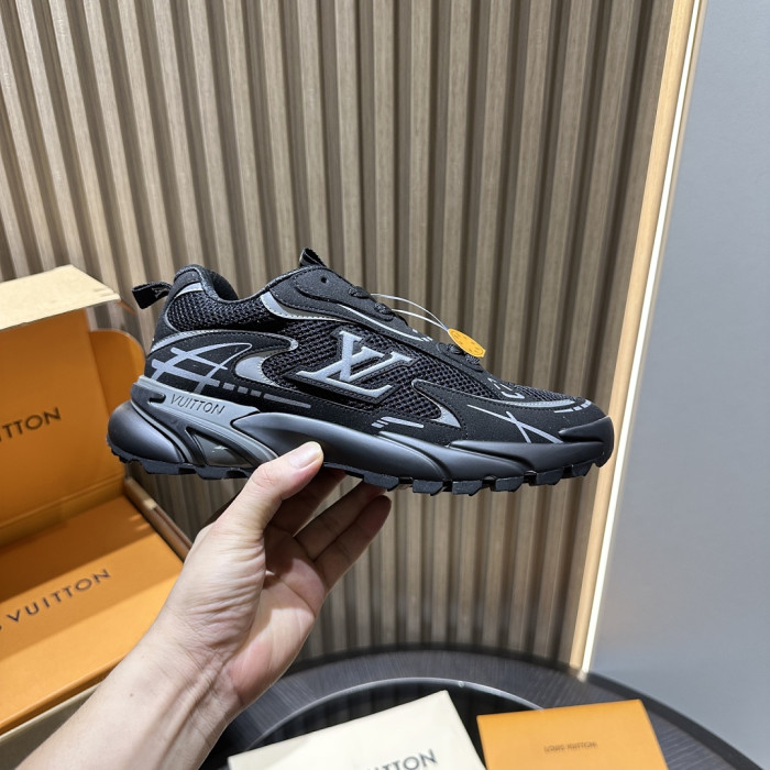 LOU1VTON SNEAKER