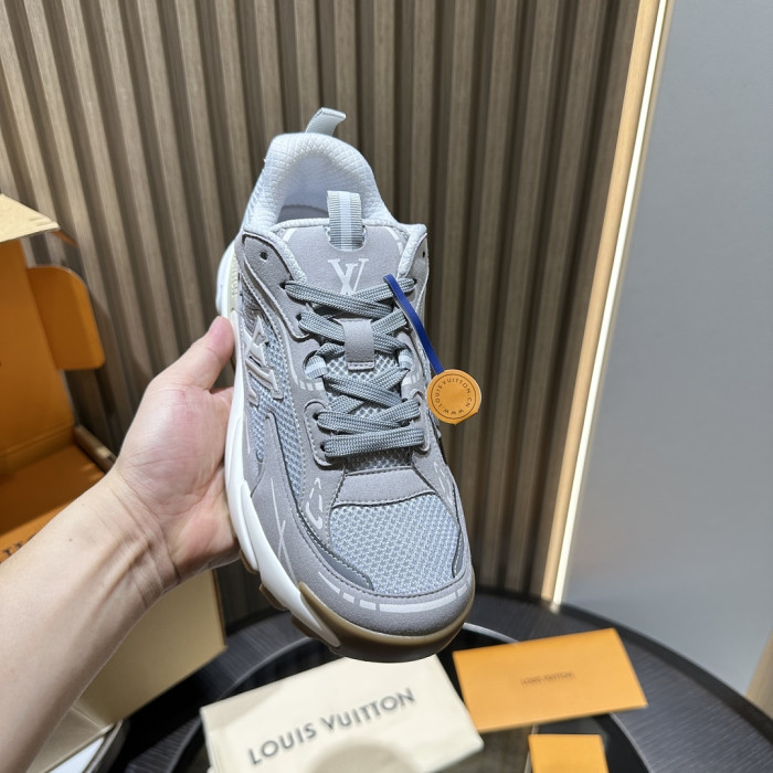 LOU1VTON SNEAKER