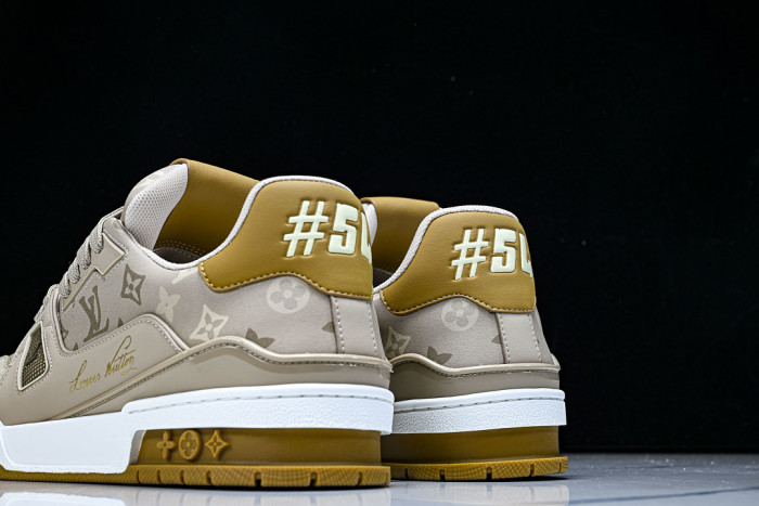 LOU1VTON SNEAKER