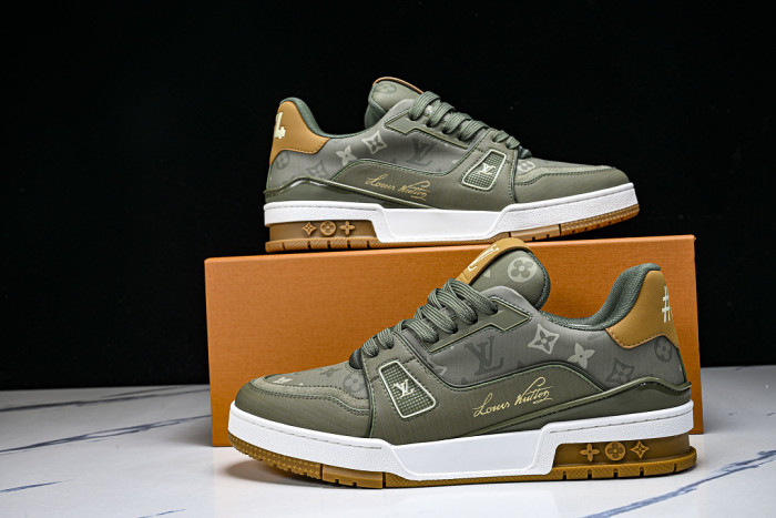 LOU1VTON SNEAKER