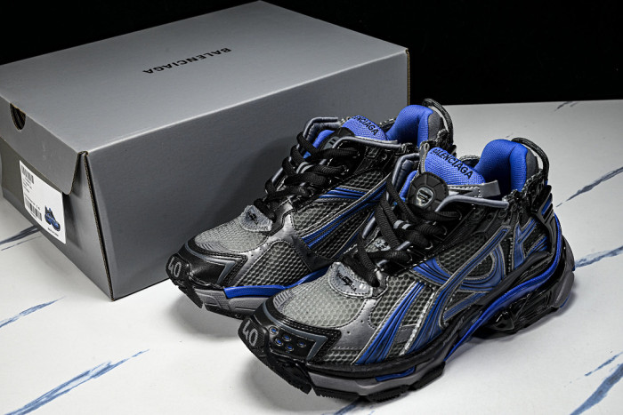 BLCG RUNNER SNEAKER