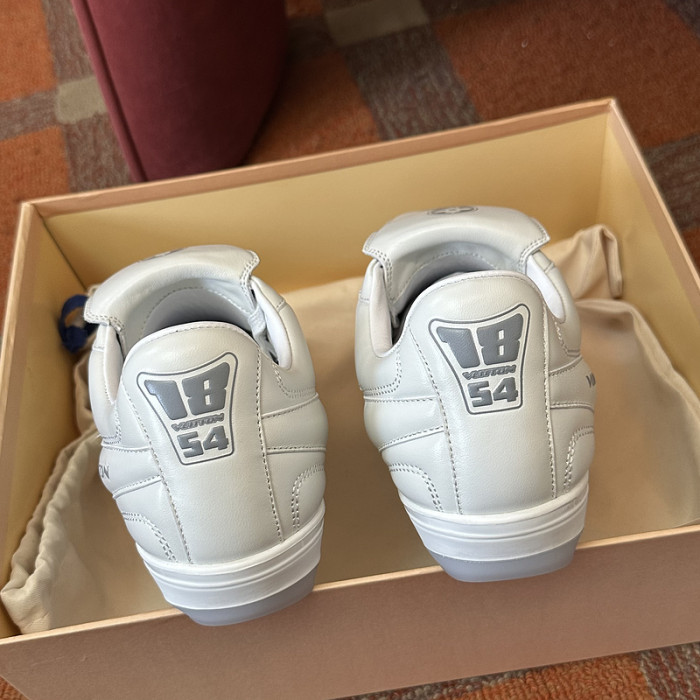 LOU1VTON SNEAKER