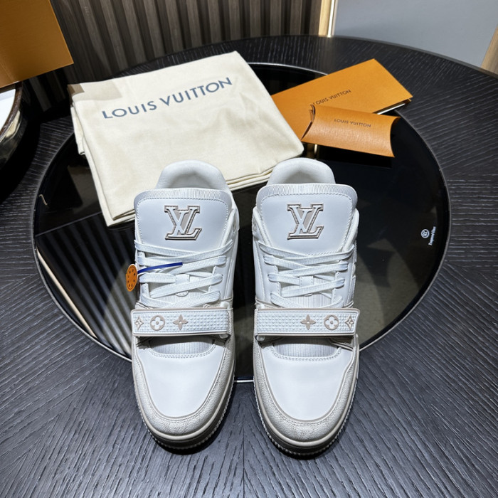 LOU1VTON SNEAKER