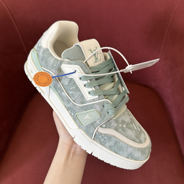 LOU1VTON SNEAKER
