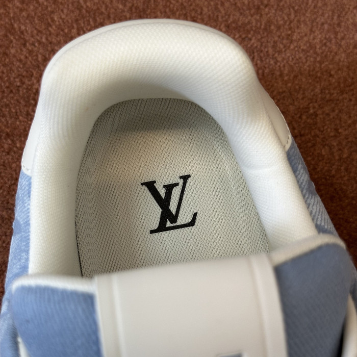 LOU1VTON SNEAKER