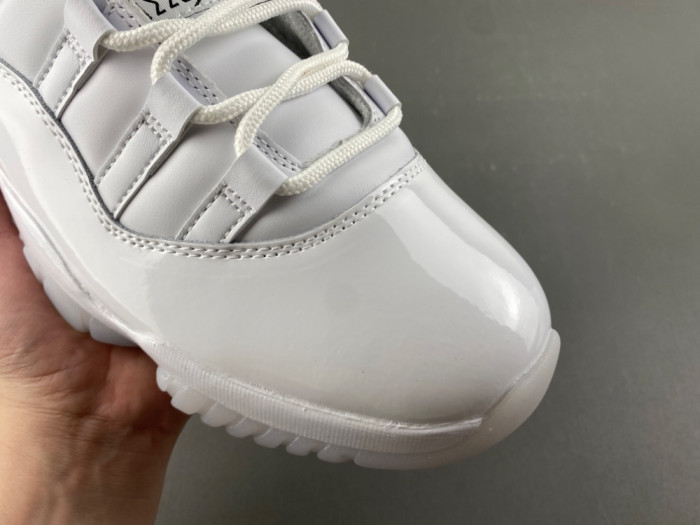 Air Jordan 11 Pack Expected Fall COMME des GARÇONS (2026) IV7639-100