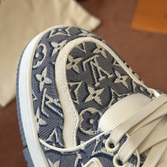 LOU1VTON SNEAKER