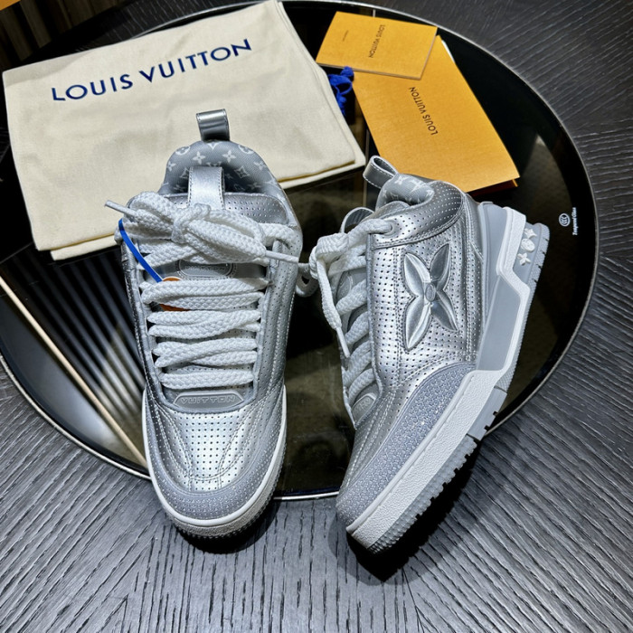 LOU1VTON SNEAKER