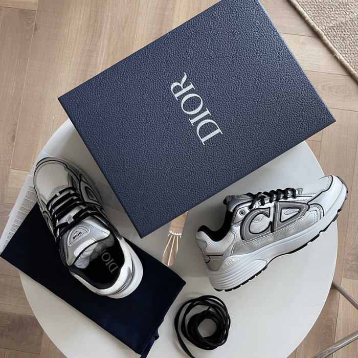D1OR B30 SNEAKER