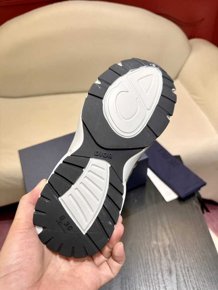 D1OR B30 SNEAKER