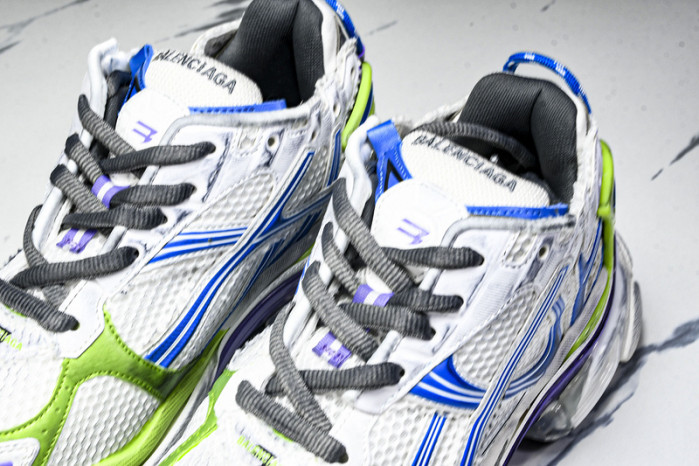 BLCG RUNNER SNEAKER