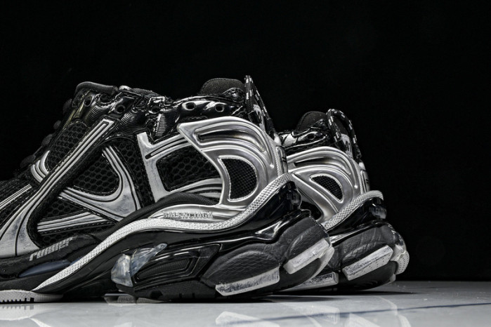 BLCG RUNNER SNEAKER