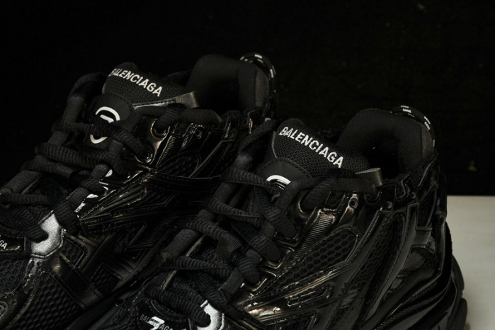 BLCG RUNNER SNEAKER