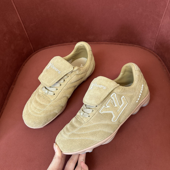 LOU1VTON SNEAKER