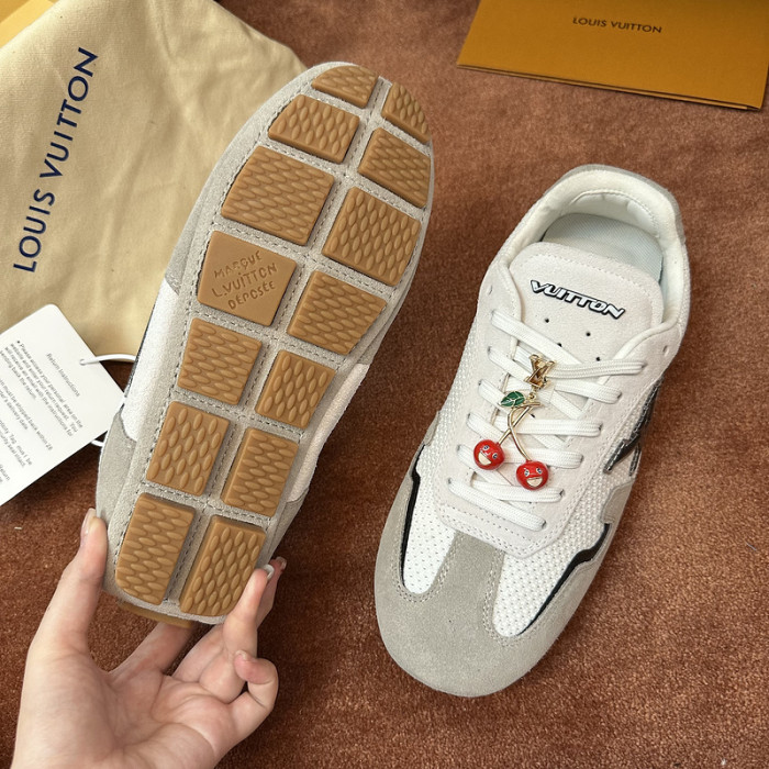 LOU1VTON SNEAKER