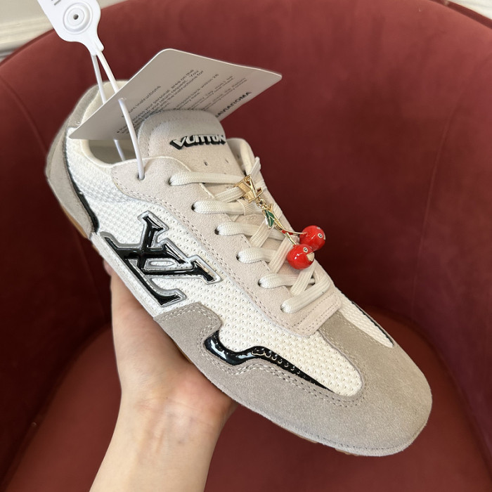 LOU1VTON SNEAKER