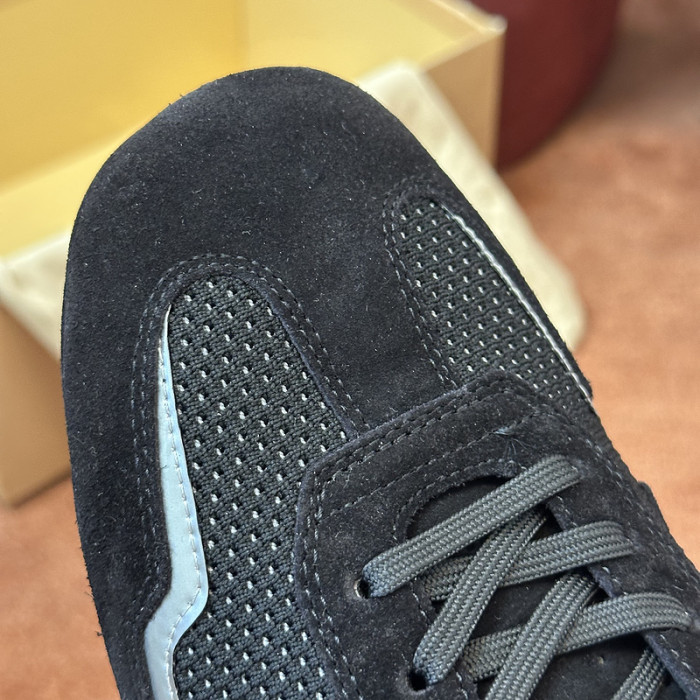 LOU1VTON SNEAKER