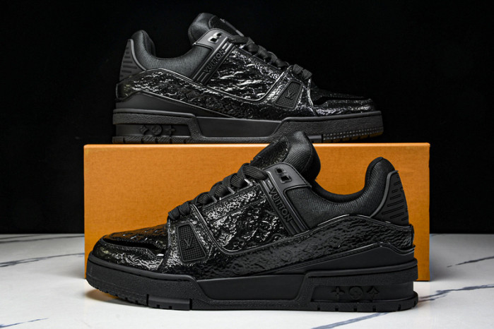 LOU1VTON SNEAKER
