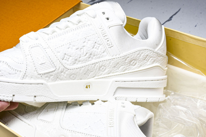 LOU1VTON SNEAKER