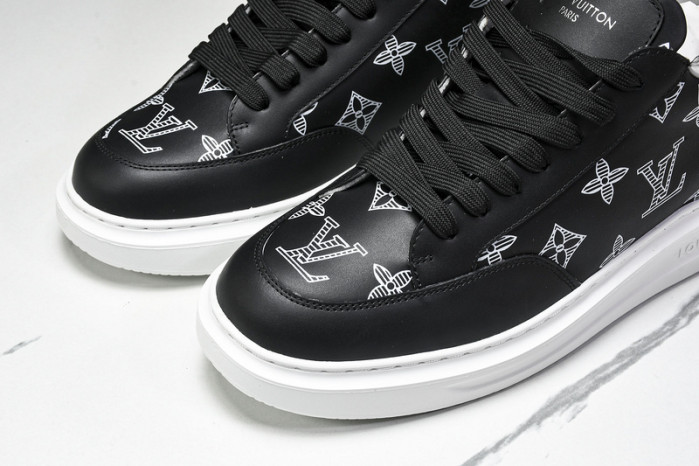 LOU1VTON SNEAKER